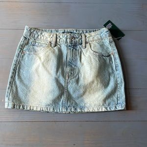Women’s Size 2 Wild Fable Jean Skirt